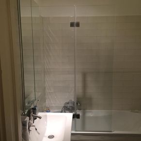 Dusche – Spritzschutz – Klappfalt über Badewanne
